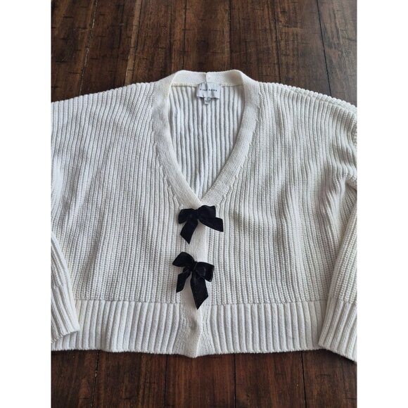 Pink Rose White Knit Cardigan With Black Velvet Bows size L - Picture 1 of 7